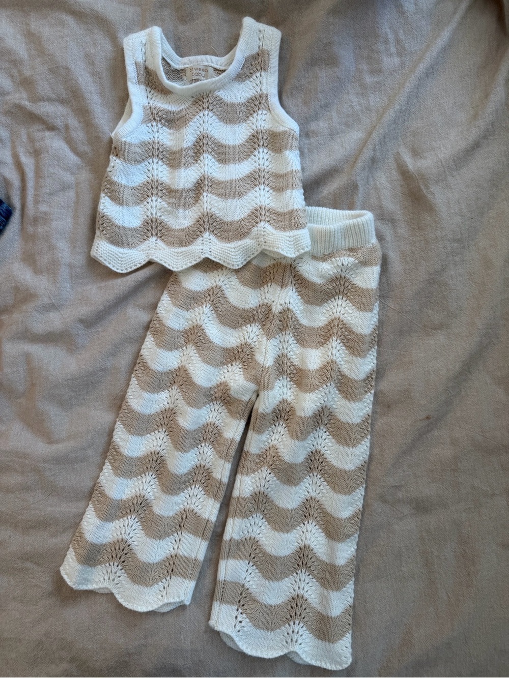 Btween Baby Cream & White Wave-Knit Girls Top and Bottoms Set 24m